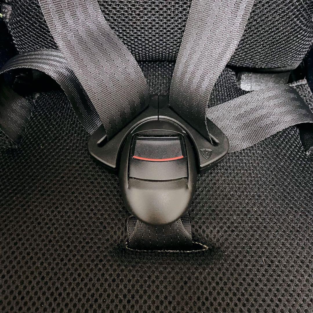 こめ　アップリカ エアグルーヴAC ジュニアシート チャイルドシート