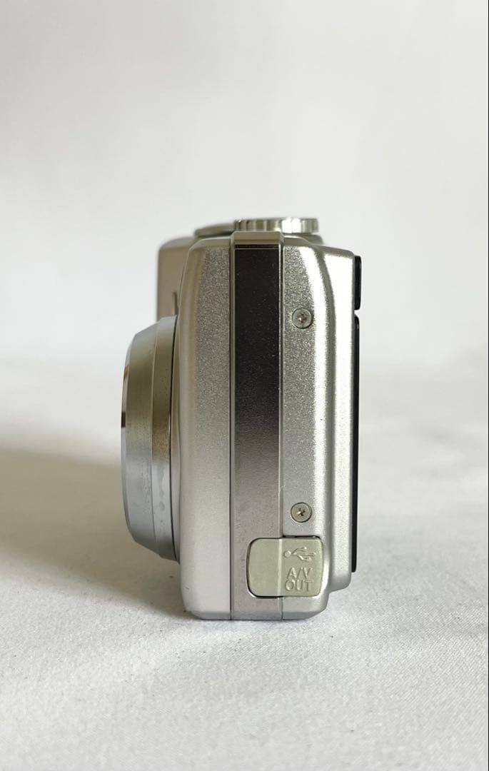 【完動品】Nikon Coolpix 7900 デジタルカメラ 動作確認済み