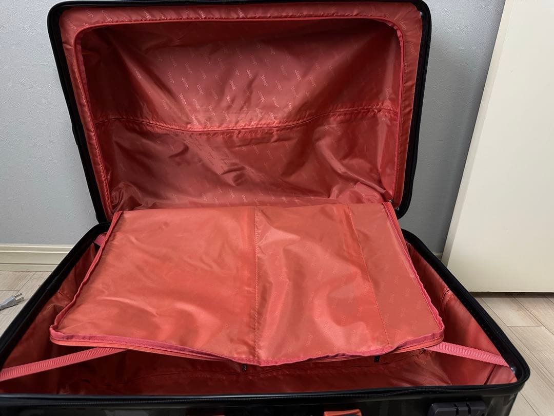 Jeep 正規限定モデル・ブラック×オレンジ スーツケース