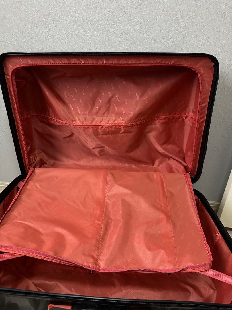 Jeep 正規限定モデル・ブラック×オレンジ スーツケース