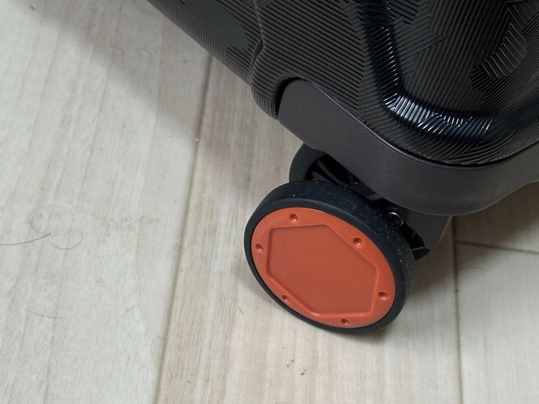 Jeep 正規限定モデル・ブラック×オレンジ スーツケース