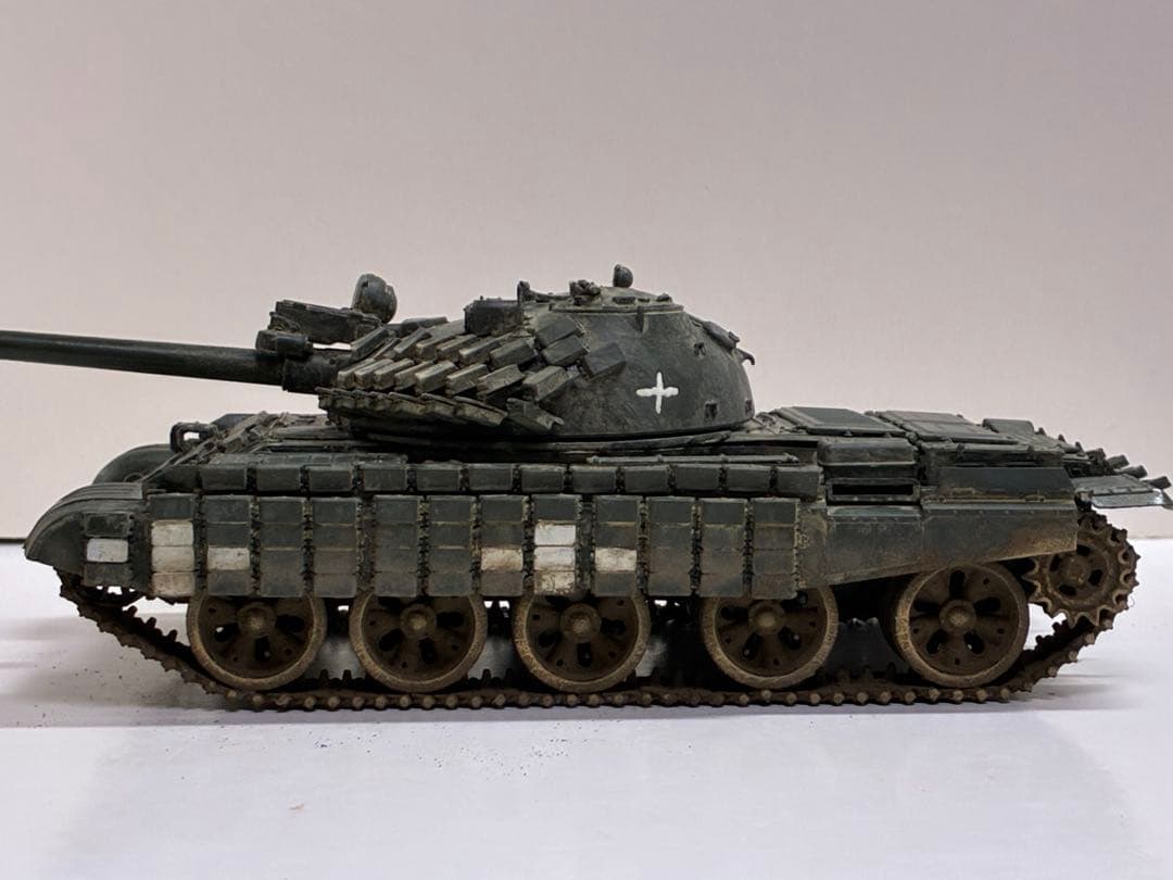 トランペッター　1/35 T-62 ERA 完成品　戦車　模型　