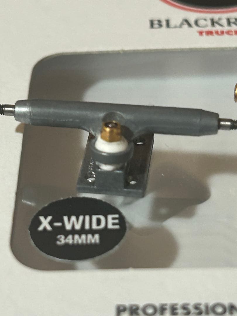 BLACK 3.0 TRUCKS X-WIDE（34MM）RAWmon