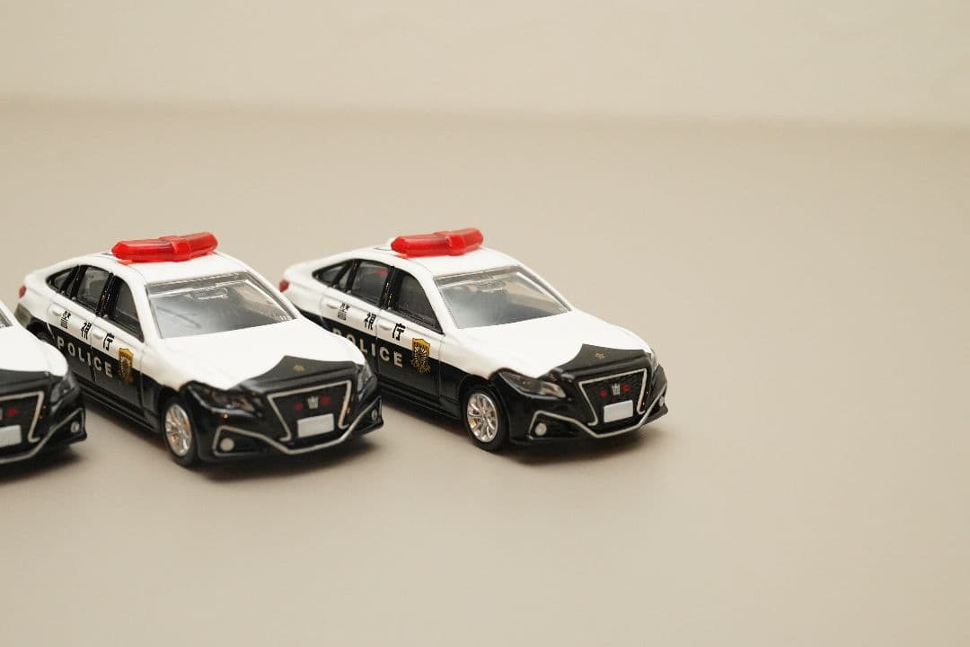 トミカプレミアム10 クラウンパトロールカー LEDカスタム 6台セット