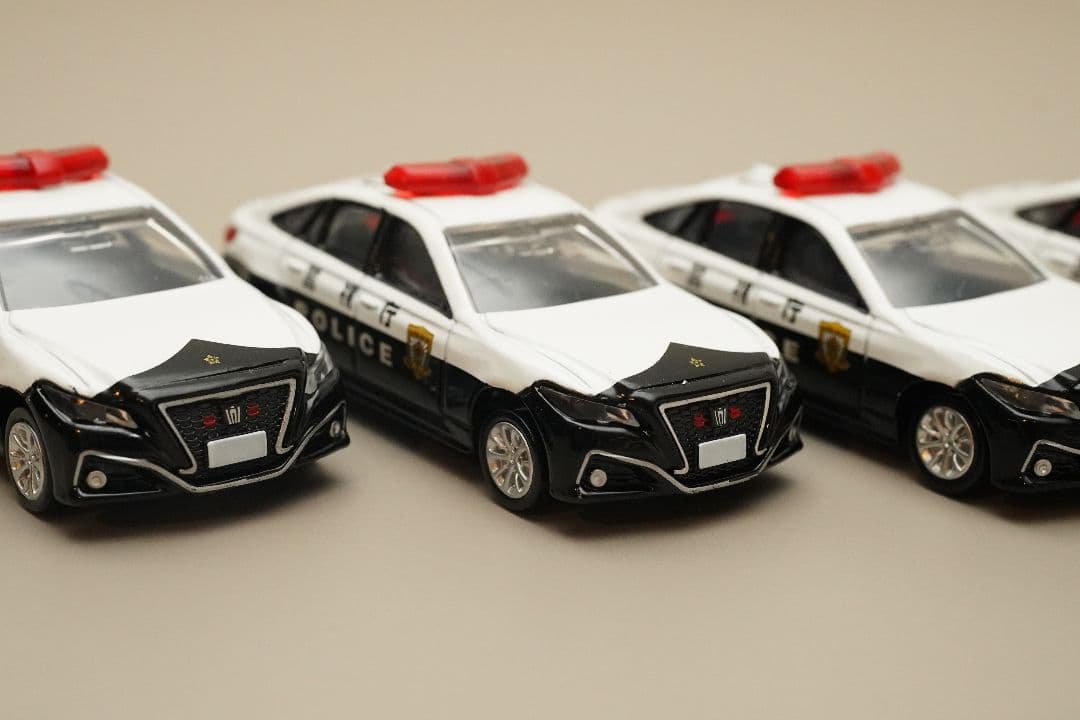 トミカプレミアム10 クラウンパトロールカー LEDカスタム 6台セット