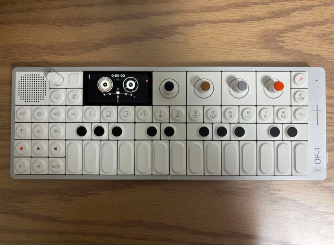 動作確認のみの未使用・感動美品OP-1 field 付属品完備！最終値下！？