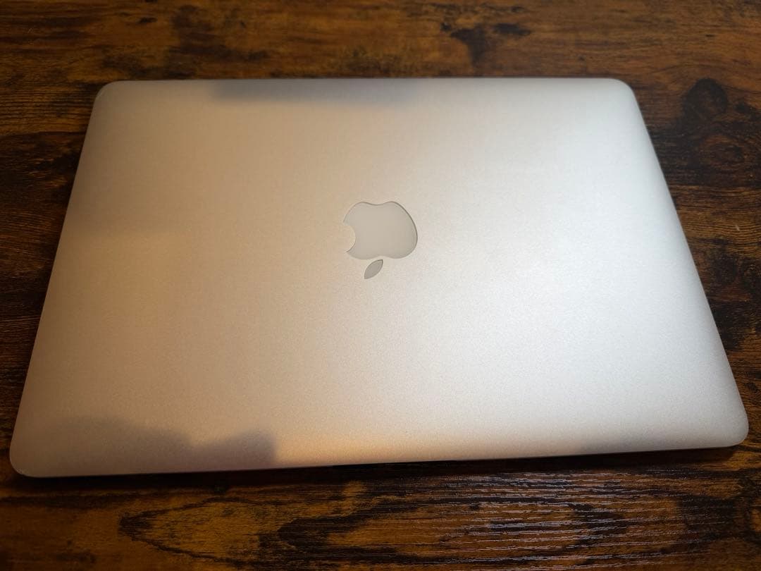 Apple MacBook Air シルバー