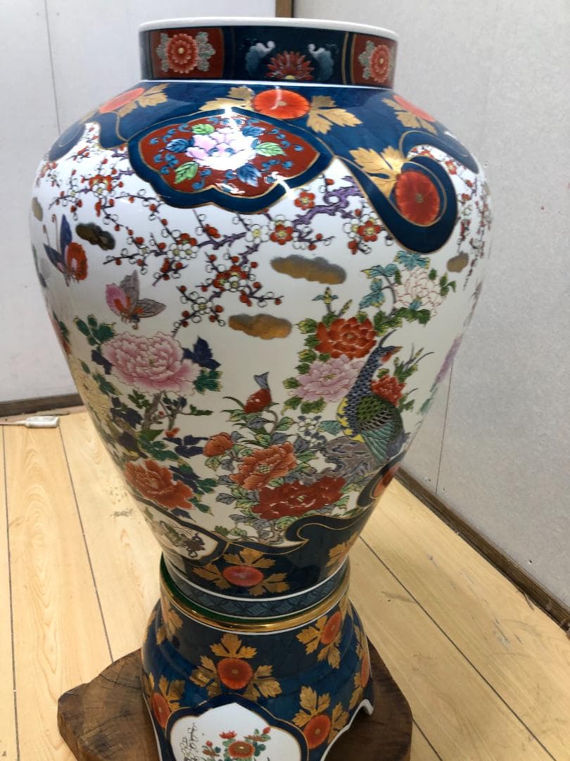 A 有田焼 金龍窯　博山作　飾壷　伝統工芸美術　250703-6