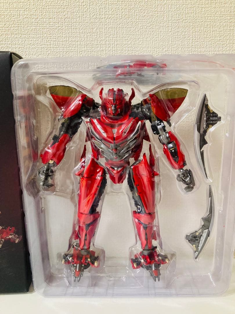 MPM-03 バンブルビー & 非正規トランスフォーマー　ディーノっぽい人セット