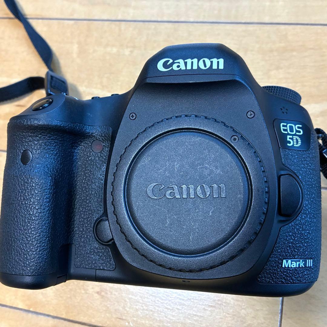 【美品】Canon EOS 5D Mark III