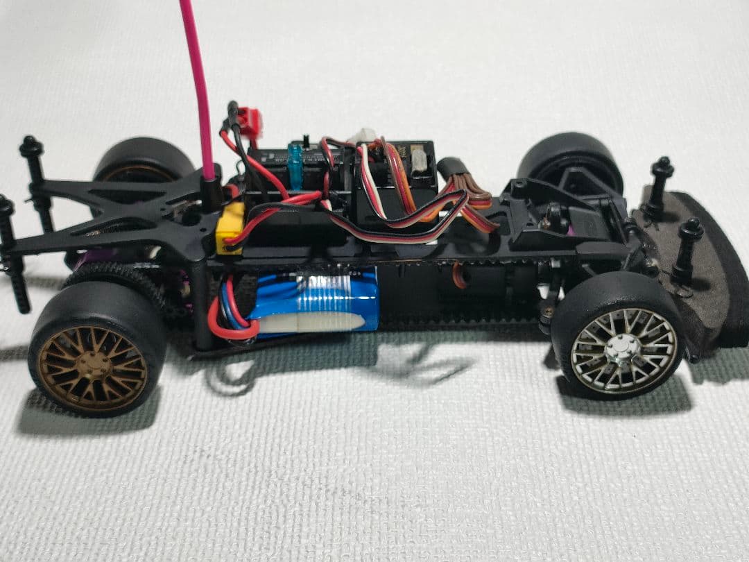 HPI マイクロRS4 1/18RCベルトドライブ4駆 メカ組込　マツダ RX7