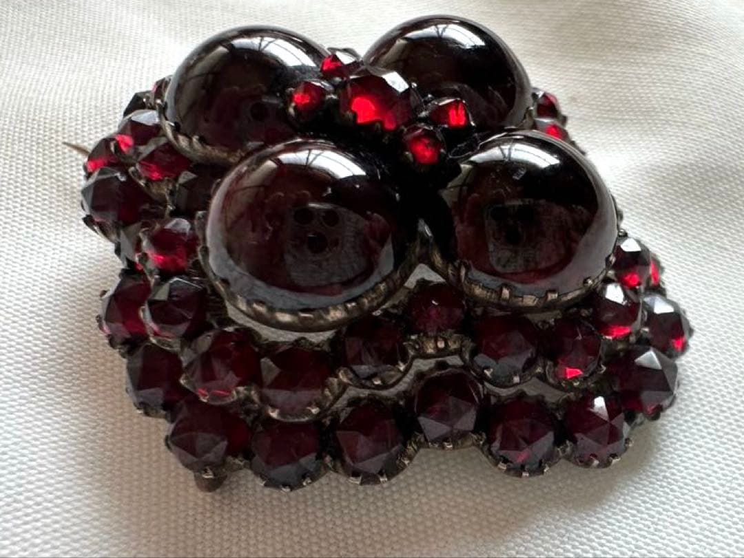 アンティーク　ガーネットブローチ