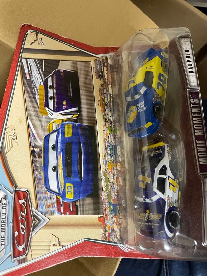 カーズ トーキャップ ギスパー ミニカー 2台セット