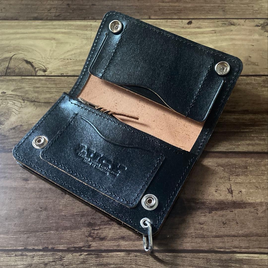 【お札を折らずに収納】カウレザー トラッカーウォレット150（ミドル）2.5層