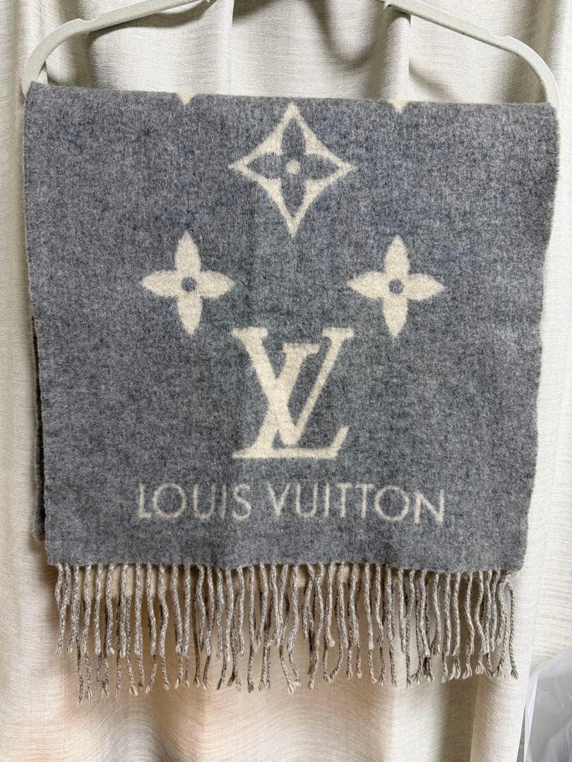 み*ん様 LOUIS VUITTON リバーシブルマフラー グレー アイボリー