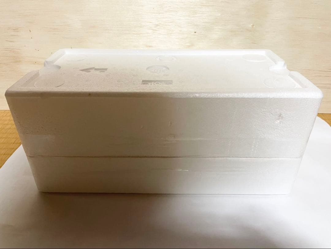 RAUH-Welt Republik 190E 2.5-16 1/18 レッド