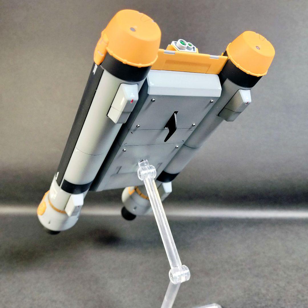 【塗装済み完成品】 νガンダム（EG）＋ブースターベッド（ガンダムベース限定）