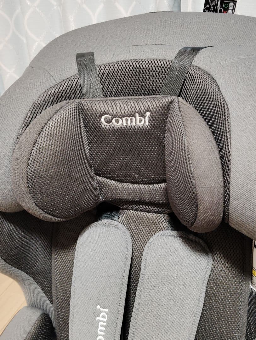 コンビ　チャイルドシート　ジョイトリップアドバンス　ISOFIX