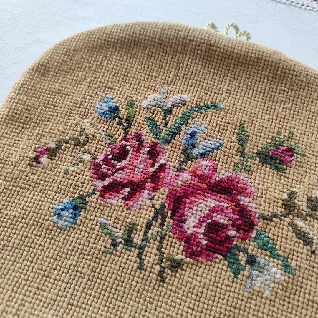 ニードルポイント　プチポワン　ティーコージー　ティーコゼー