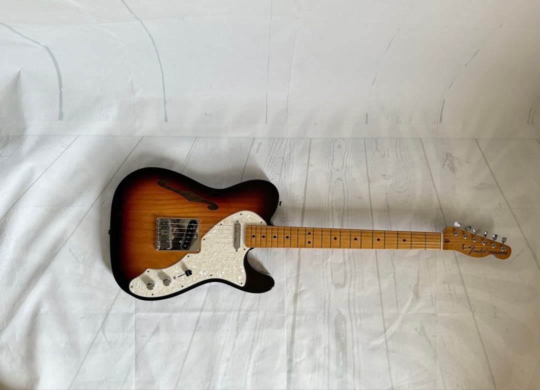 ギター Fender Vintera II60s Telecaster Thinline
