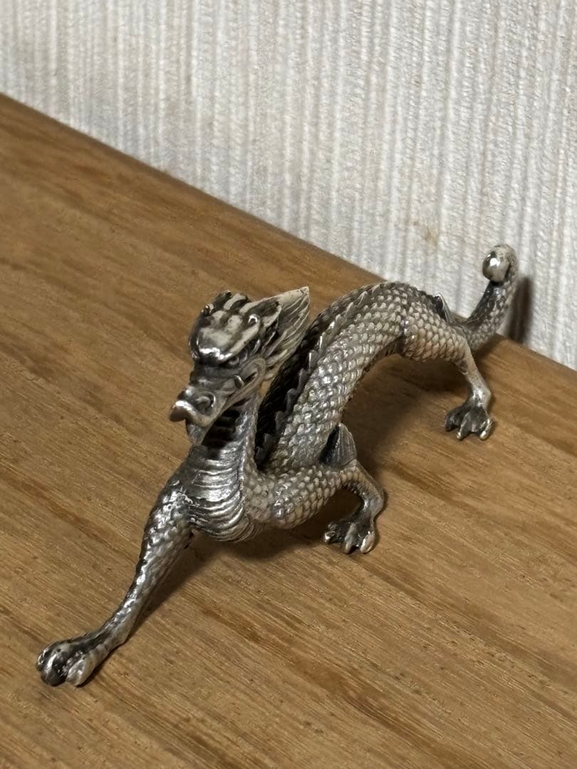 銀製　村田吉生作　銀900 帖鎭 龍　置物