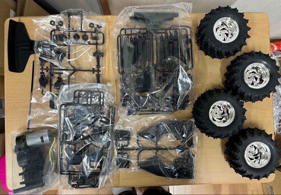 タミヤ　ブラックフットIII 1/10 ブッシュデビルⅡ 1/10