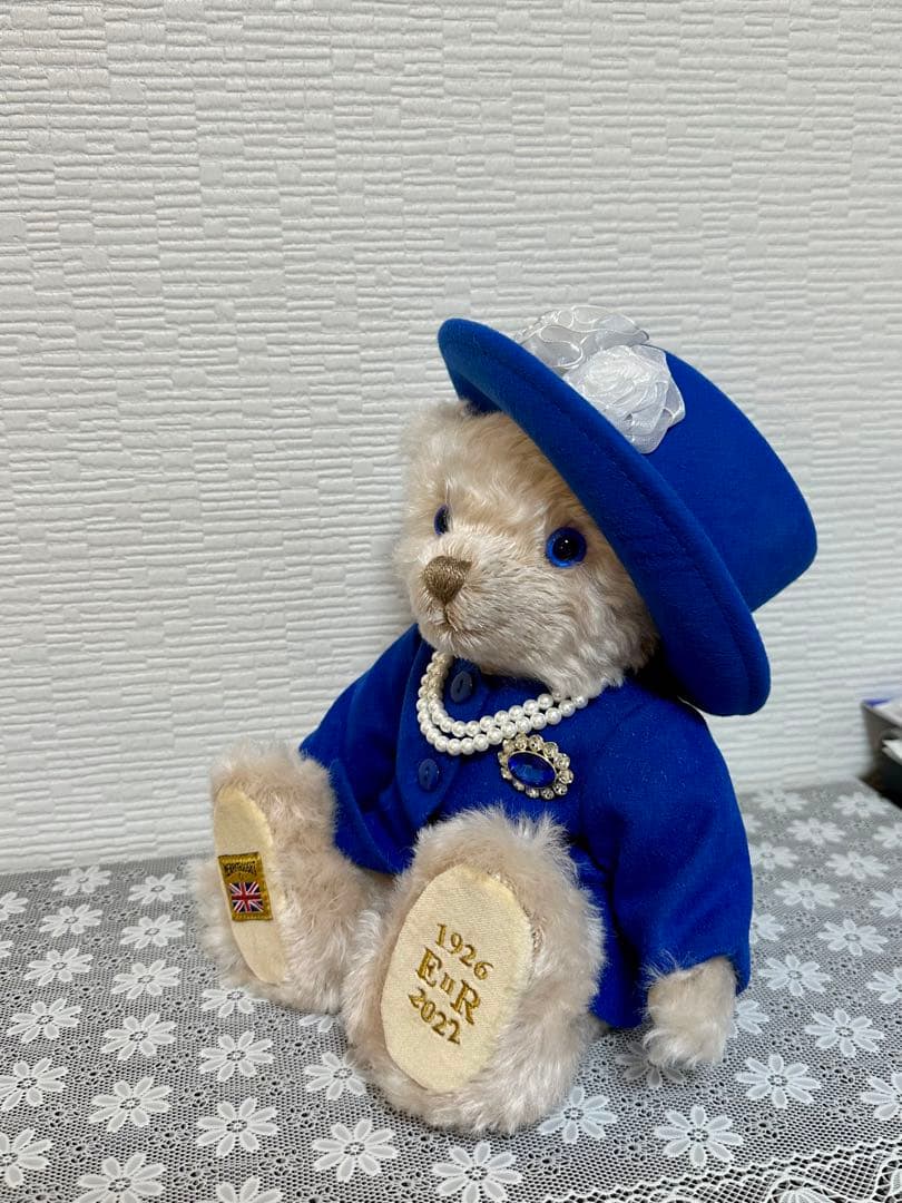 限定1926体　クイーンエリザベス2世　ぬいぐるみ
