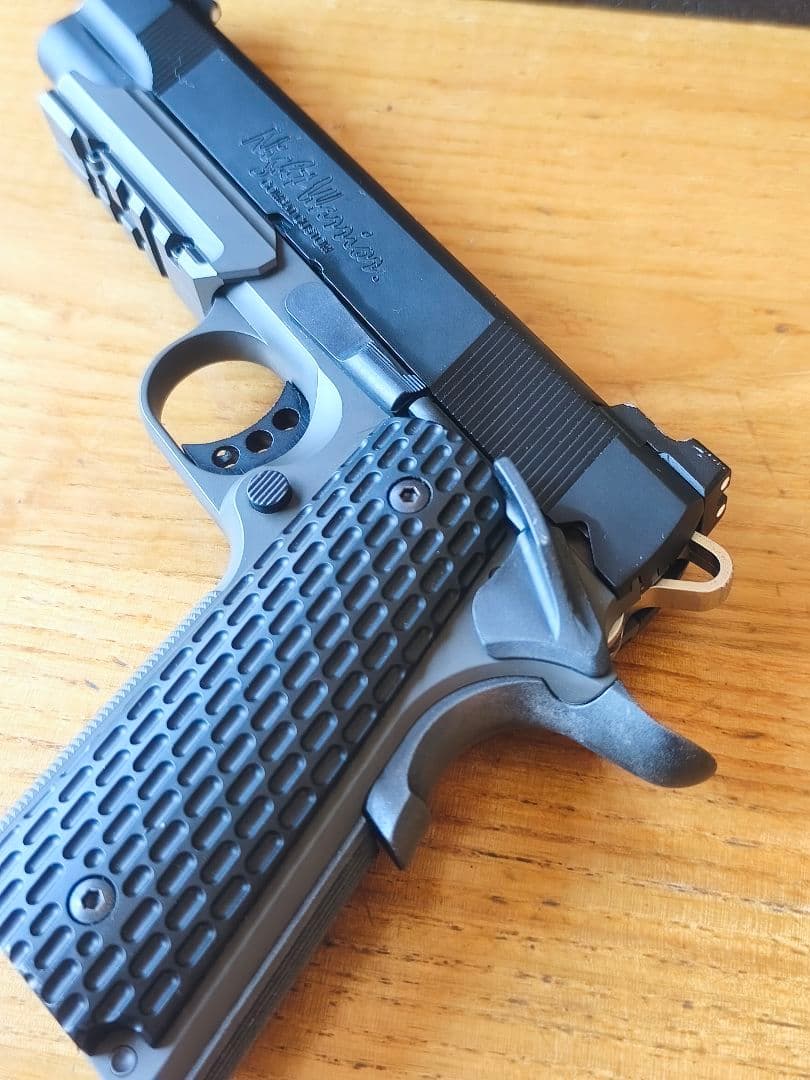 東京マルイ　ナイトウォーリア　SIG SAUER p226 ガス　セット売り