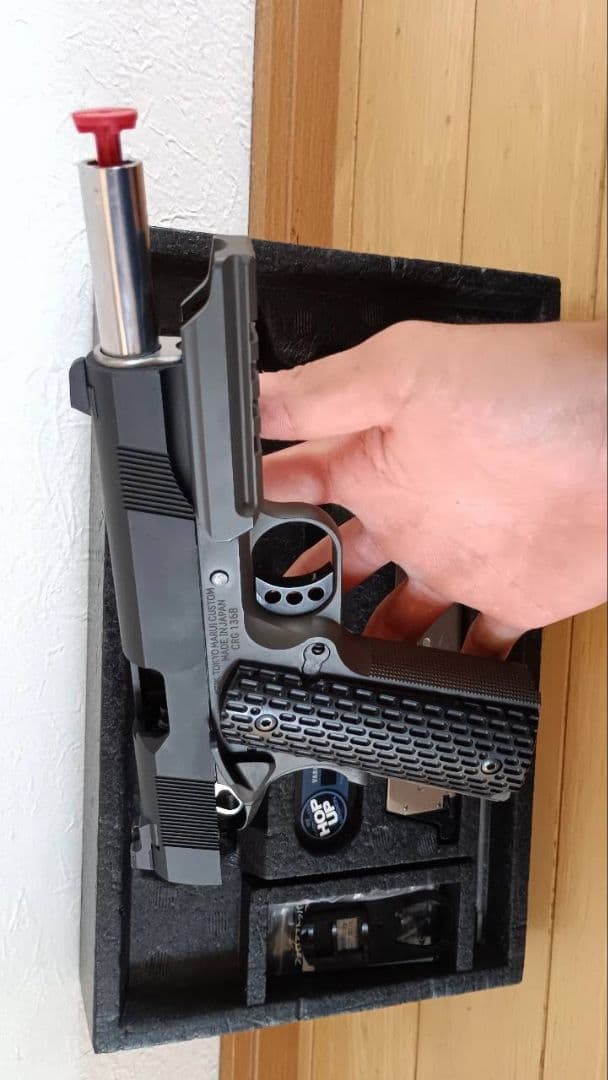 東京マルイ　ナイトウォーリア　SIG SAUER p226 ガス　セット売り