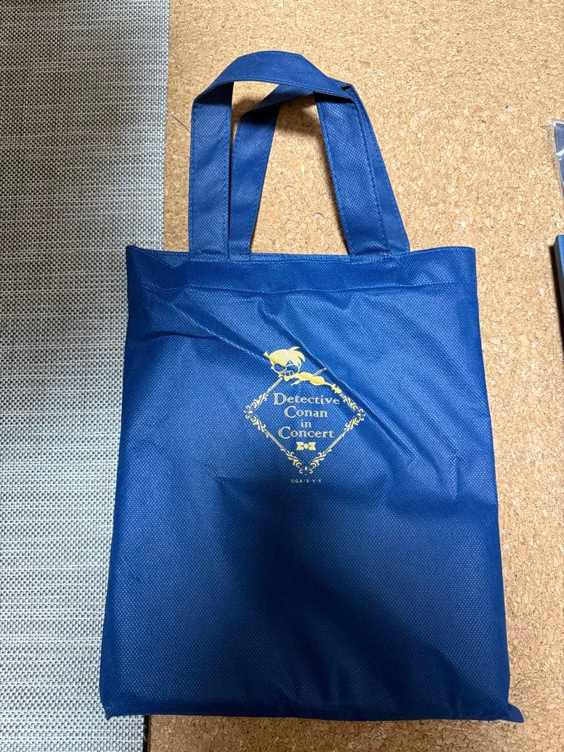 ※1/3までお値下げ中 名探偵コナン コンサート トートバッグ 缶バッジ