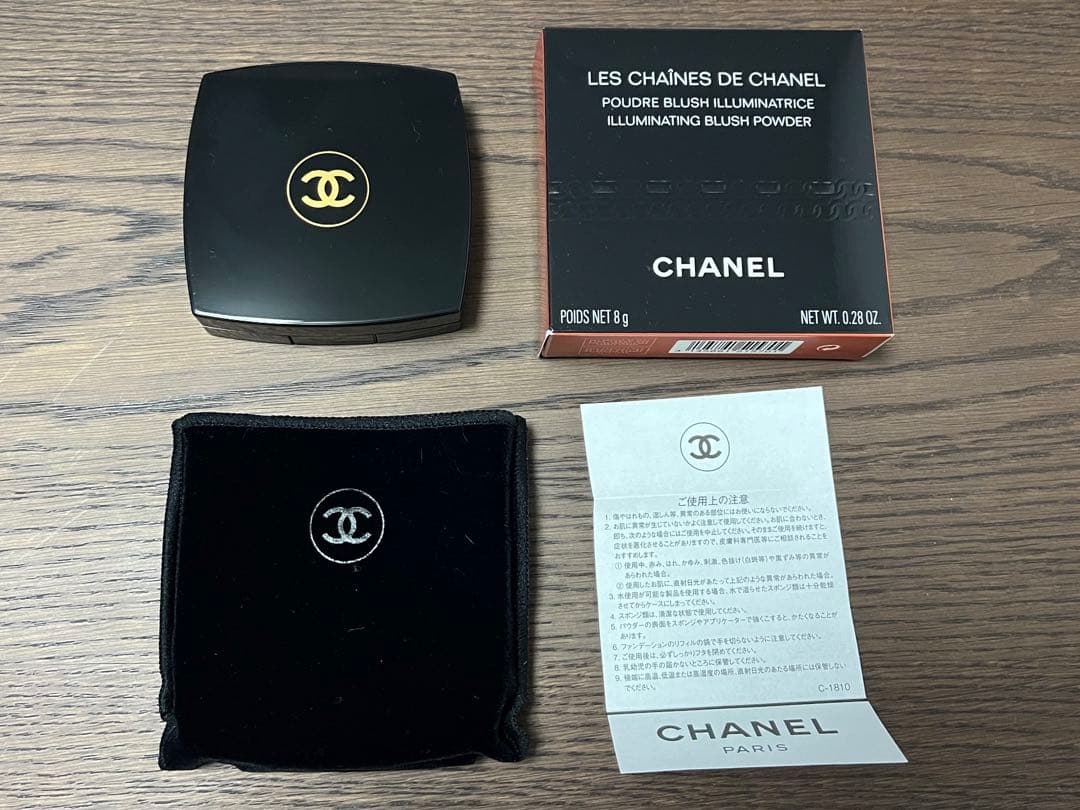 【新品未使用】CHANEL レ　シェヌ　ドゥ　シャネル（フェイスパウダー）