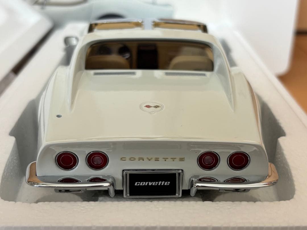 AUTOart Corvette 1:18 限定版