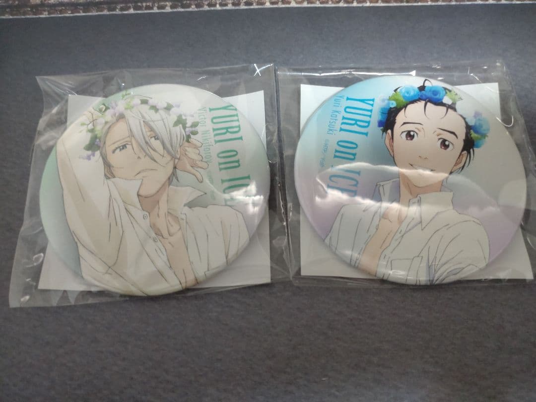 ユーリ!!! on ICE　AJ　缶バッジ　ヴィクトル　勝生勇利