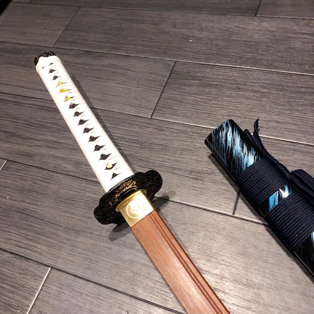 美品　高級模造刀　ローズウッド　木刀　鞘付き木刀　拵え　高級居合刀　白拵え