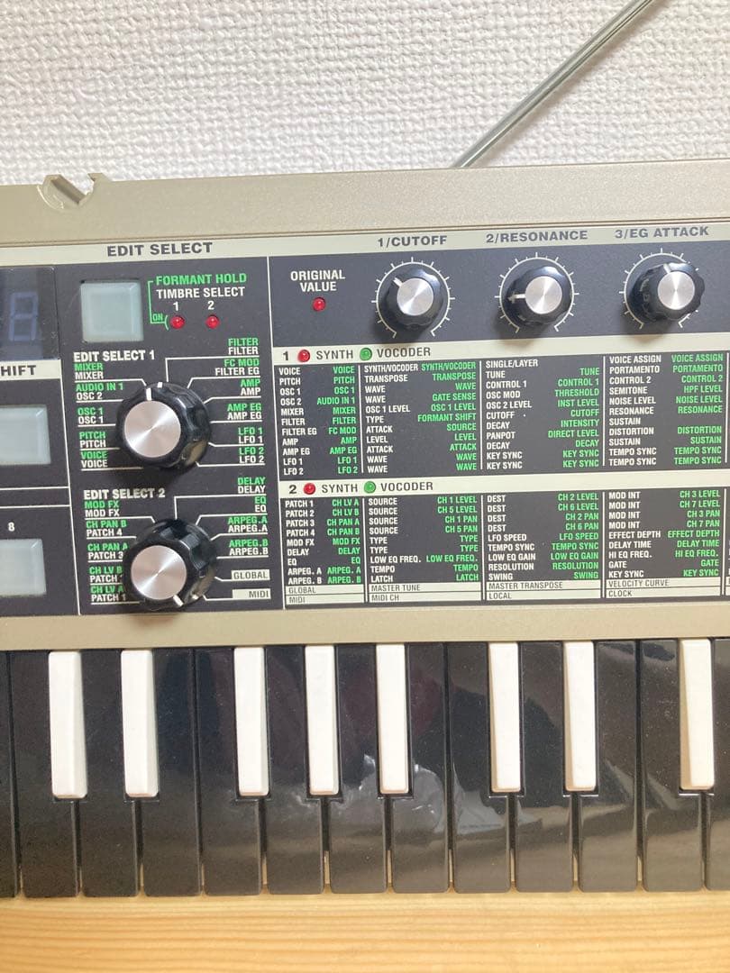 ☆microKORG マイクロコルグ 限定リバース鍵盤 アナログシンセサイザー