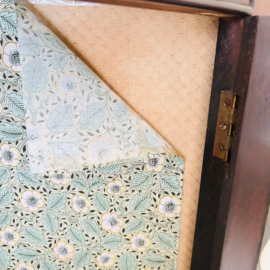 アンティーク　コーナーキャビネット　ガラス　マホガニー材　1910年代　イギリス