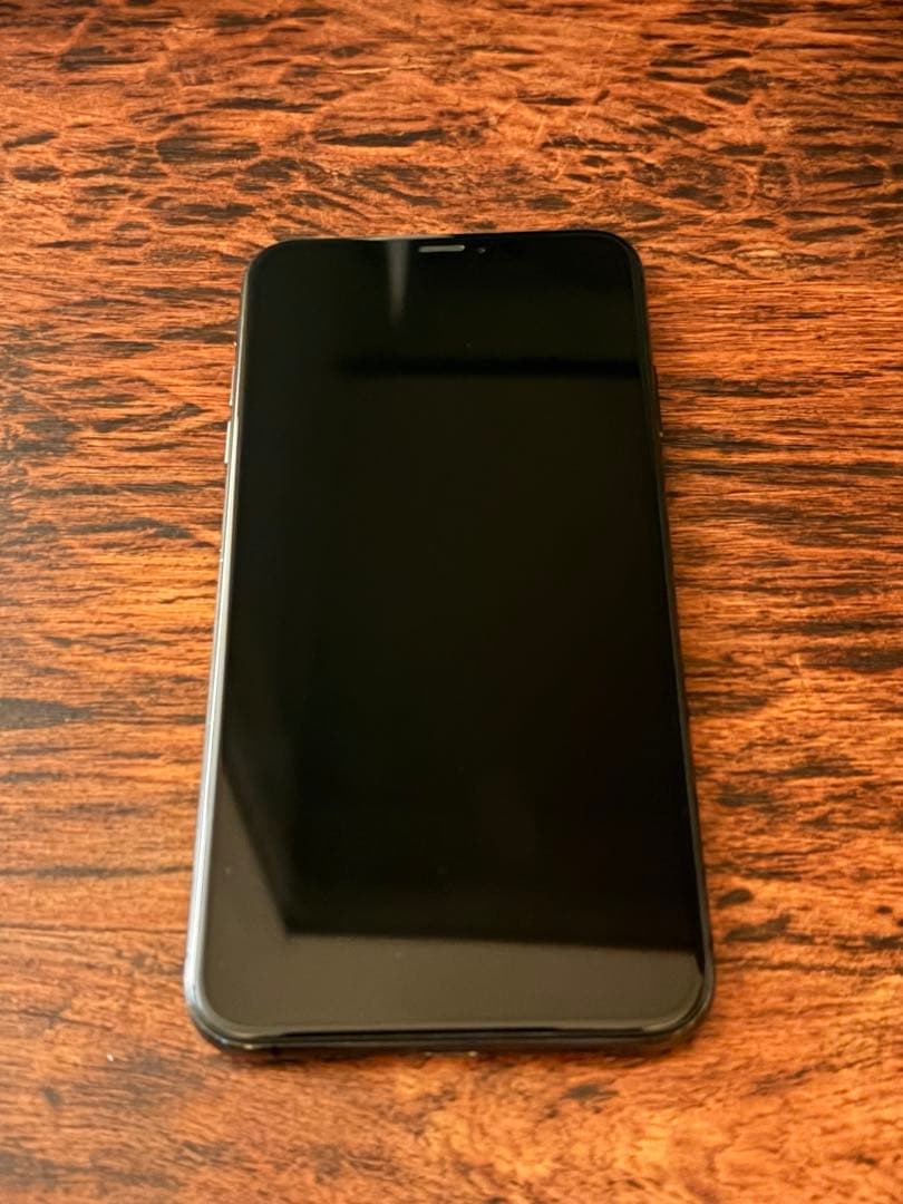 iPhone ブラック 本体　iPhone Xs max 512GB