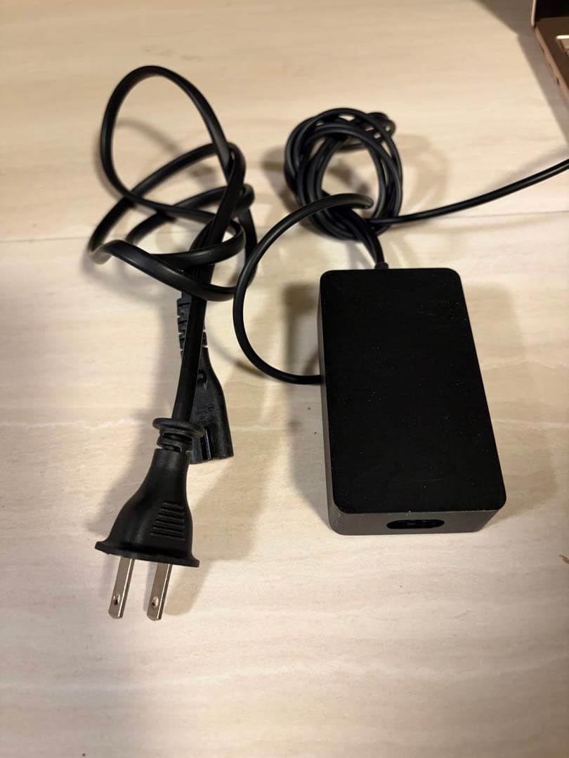 Microsoft Laptop Go 2 サンドストーン