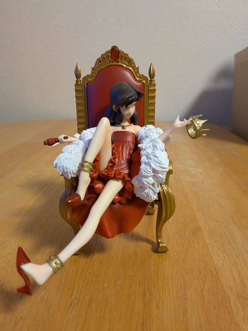 峰不二子フィギュア 　女王ver