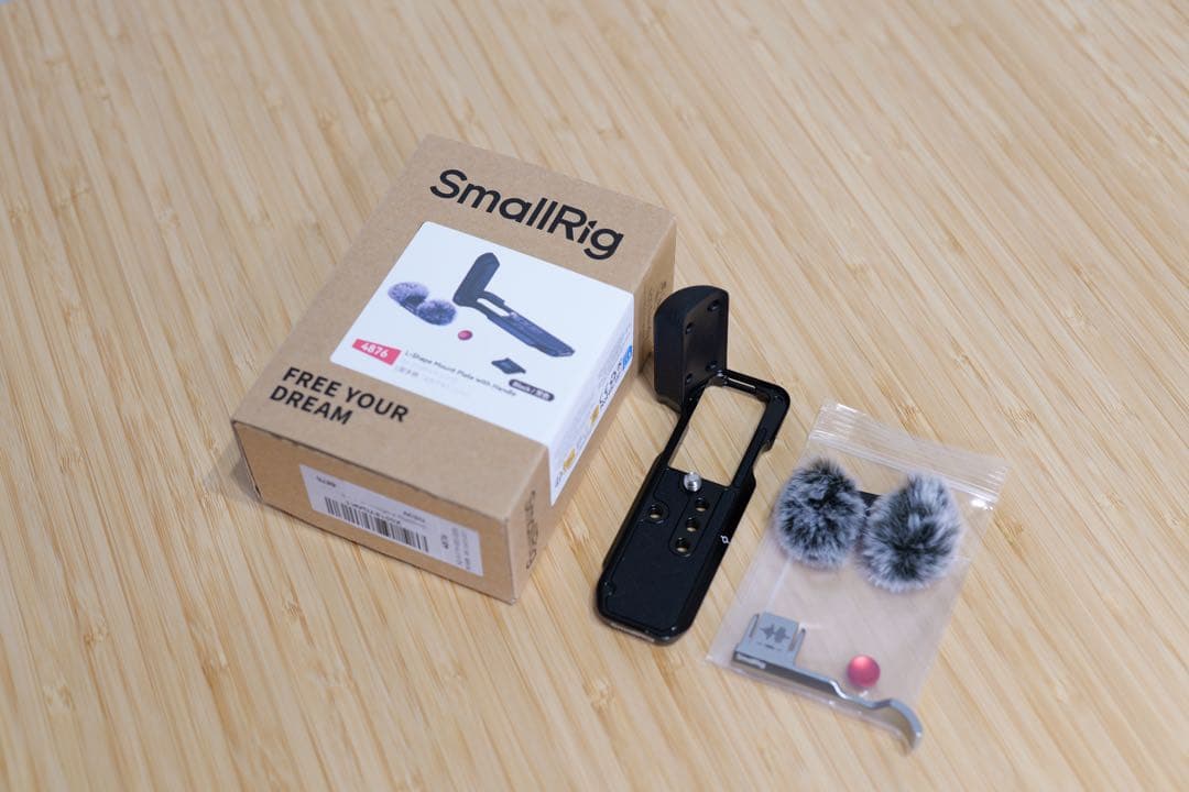 【ほぼ新品】FUJIFILM X-M5 ボディ + Smallrigグリップ等