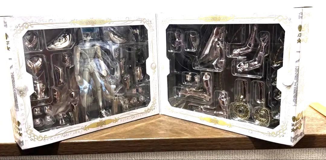 聖闘士聖衣神話　ドラゴン紫龍　キグナス氷河　アンドロメダ瞬　フェニックス　一輝