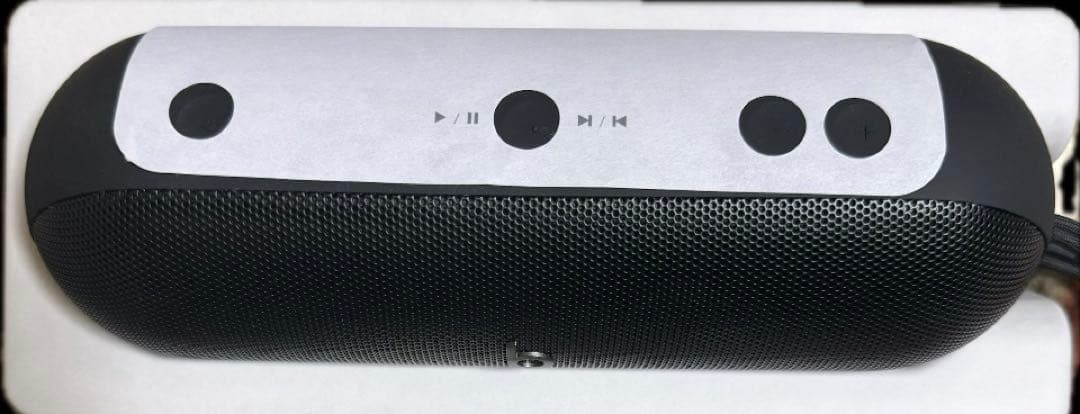 約8年ぶりの最新モデル　Beats Pill (2024) ブラック