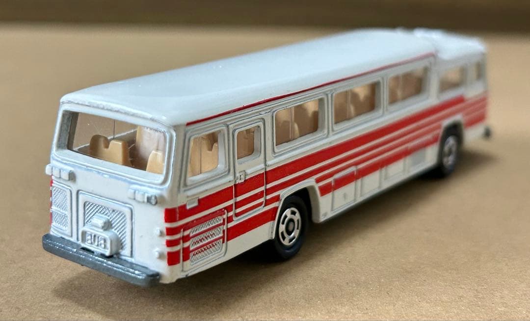 ロングトミカ L4 富士重工 セミデッカー型バス