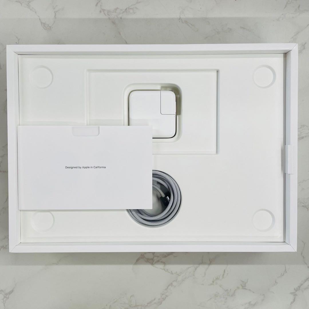 MacBookAir 13インチ 2022 M2 16GB 256GB