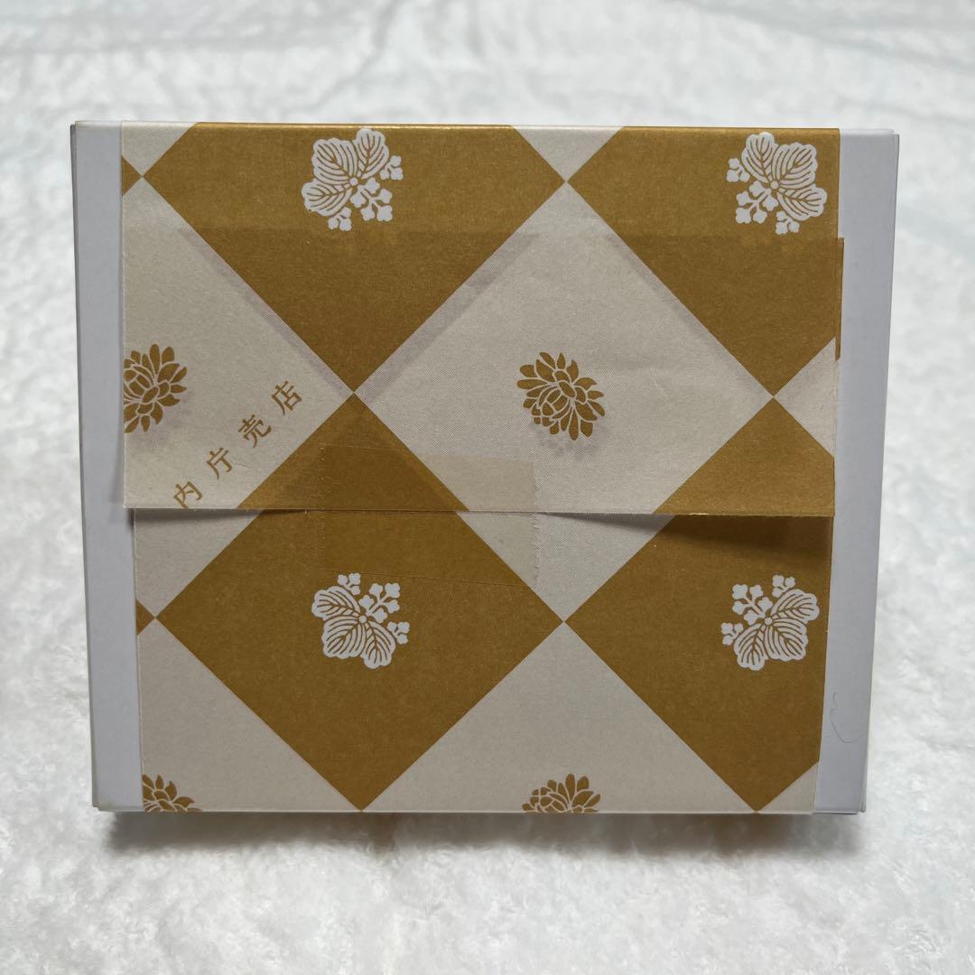 新品未使用　皇居限定　がま口財布　二つ折り財布　ピンクベージュ レザー