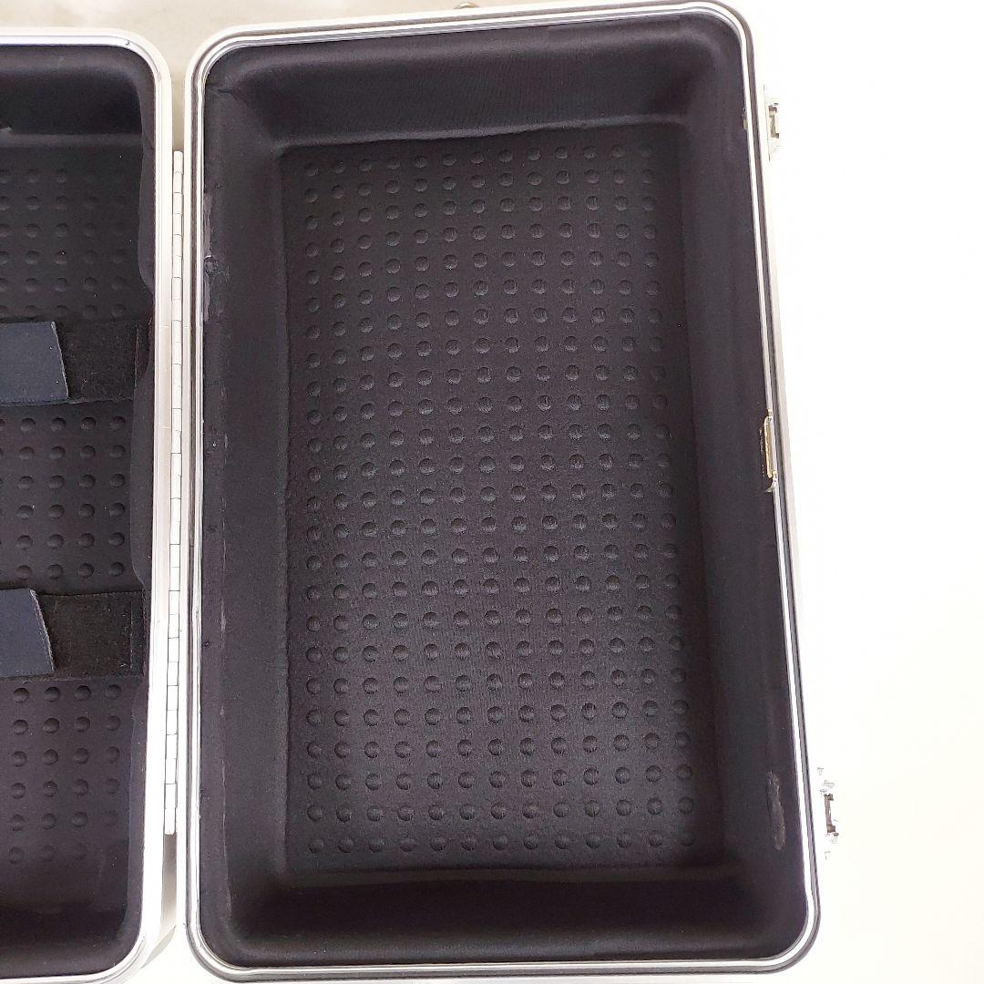 ゼロハリバートン　シルバー　アルミ　スーツケース　キャリーバッグ　2輪