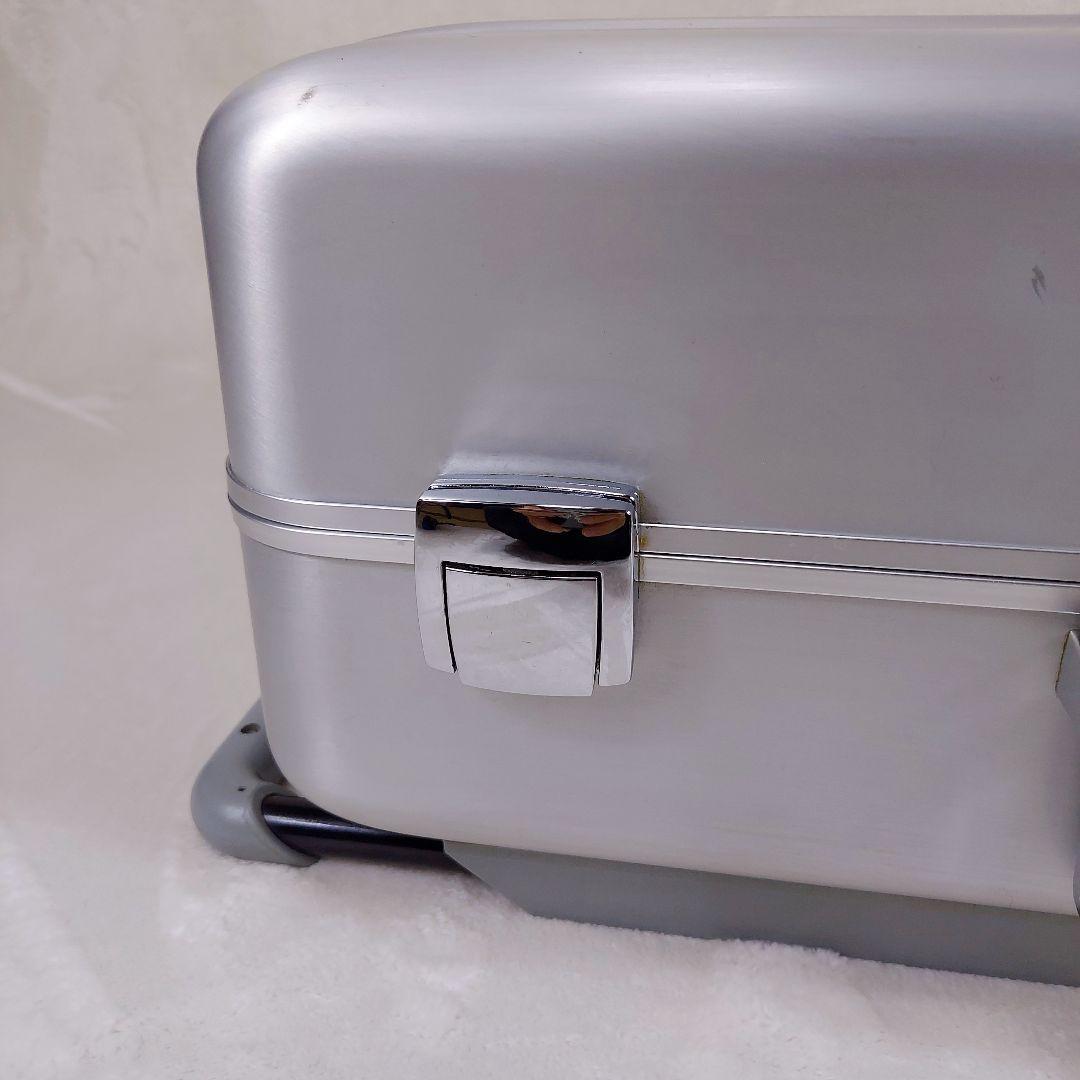 ゼロハリバートン　シルバー　アルミ　スーツケース　キャリーバッグ　2輪