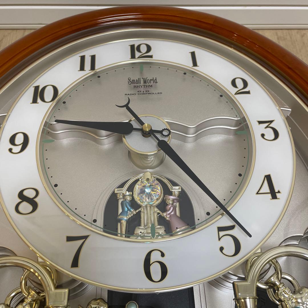 RHYTHMのスモールワールドからくり時計