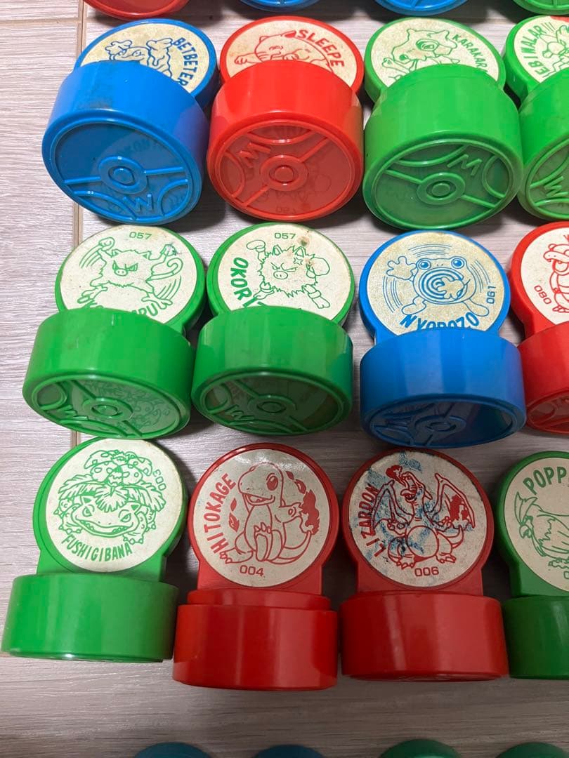 ポケモンフィギュア　ポケモンスタンプ　64個　まとめ売り