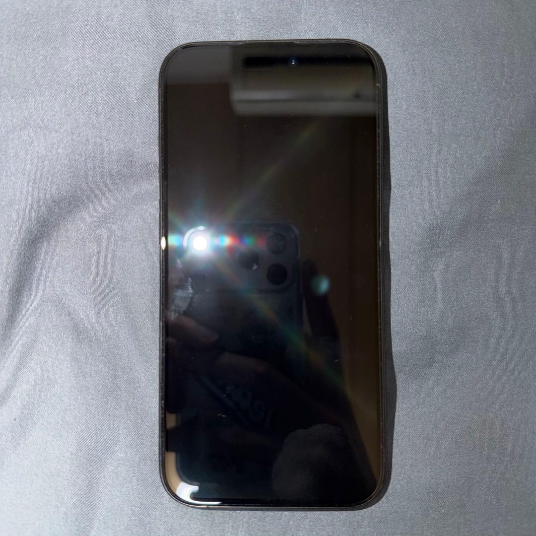 Apple iPhone 15 Pro ブラック